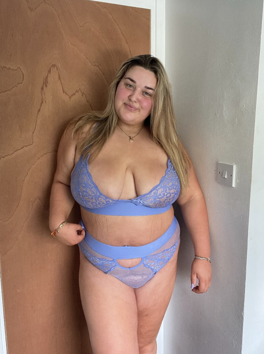 Julisa Bralette : Carolina Blue