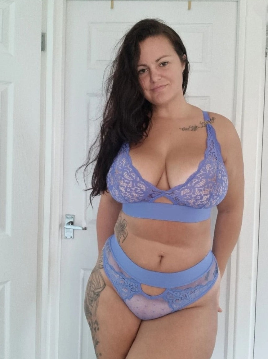 Julisa Bralette : Carolina Blue